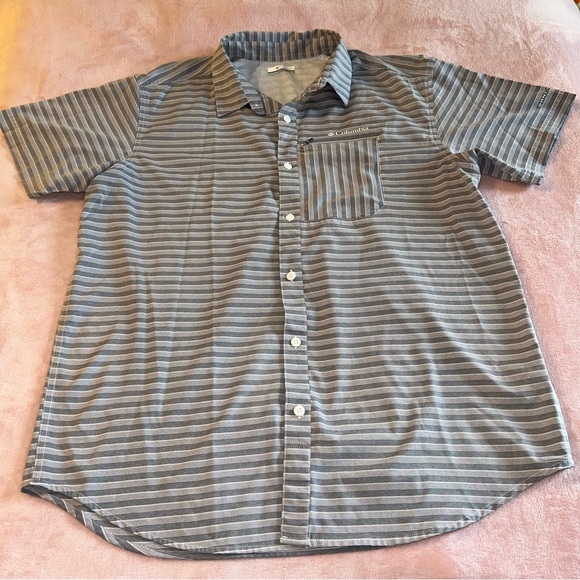 Columbia Other - Columbia Omni Shade gray striped short sleeve button down UPF30 zip pocket L